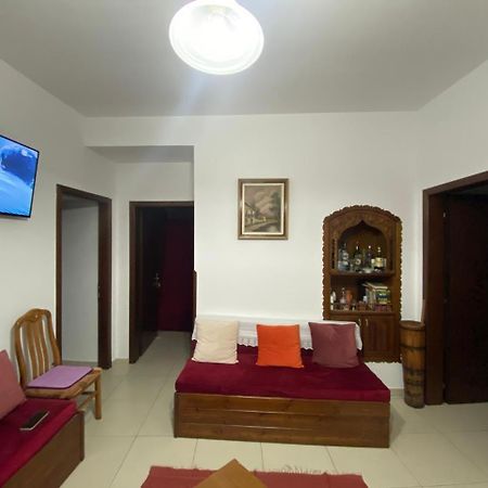 Cico Hostel &Private Room จีโรคาสเตอร์ ภายนอก รูปภาพ