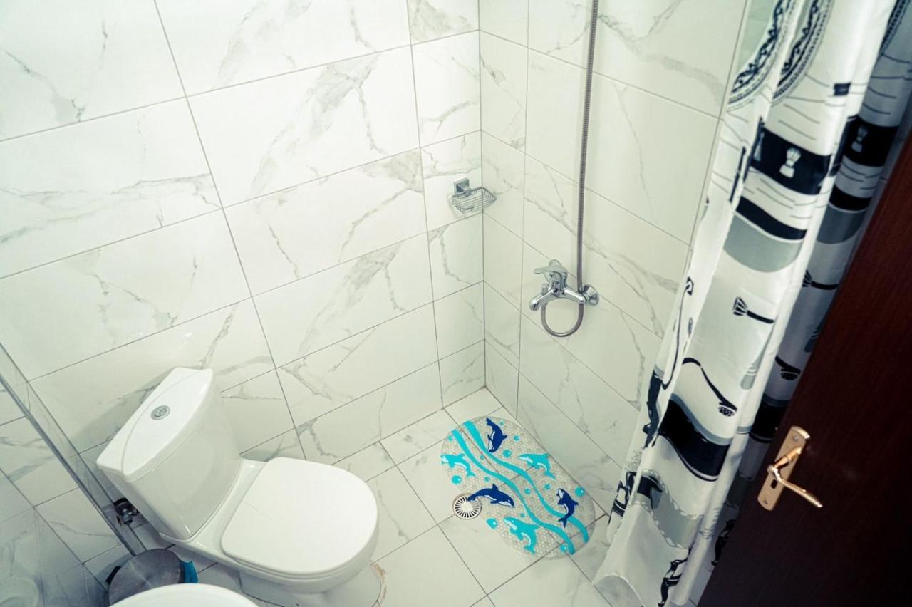 Cico Hostel &Private Room จีโรคาสเตอร์ ภายนอก รูปภาพ